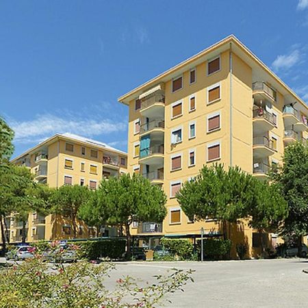 Residence Giuliana Μπιμπιόνε Εξωτερικό φωτογραφία